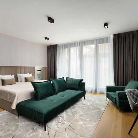 Emerald Downtown Luxury Suites With Hotel Services Budapest Extérieur photo